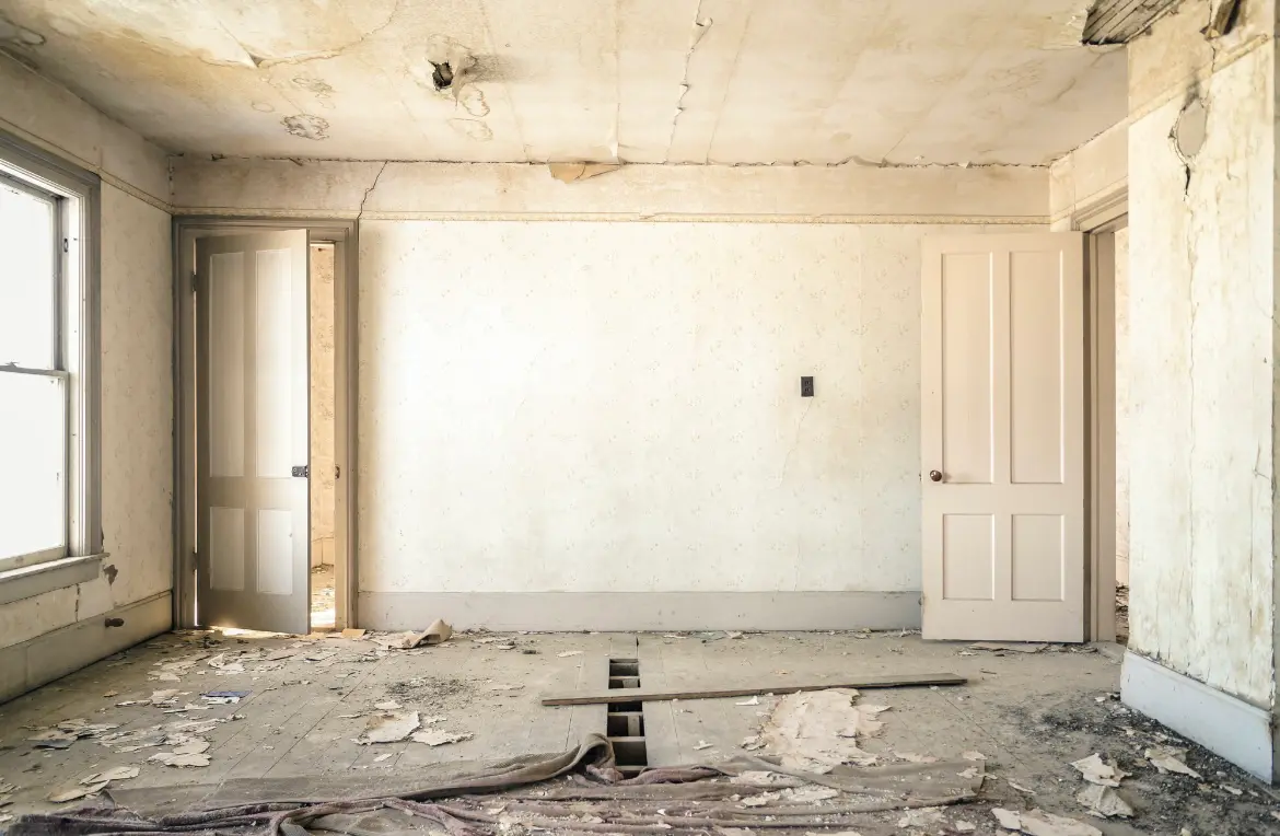 Waste disposal crew managing a cleanout project in Weaverville